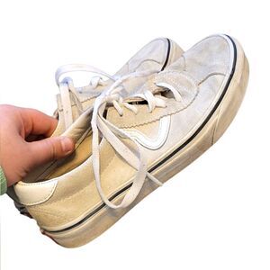 Vans Women's Light Cream Suede Old Skool Size US 6.5